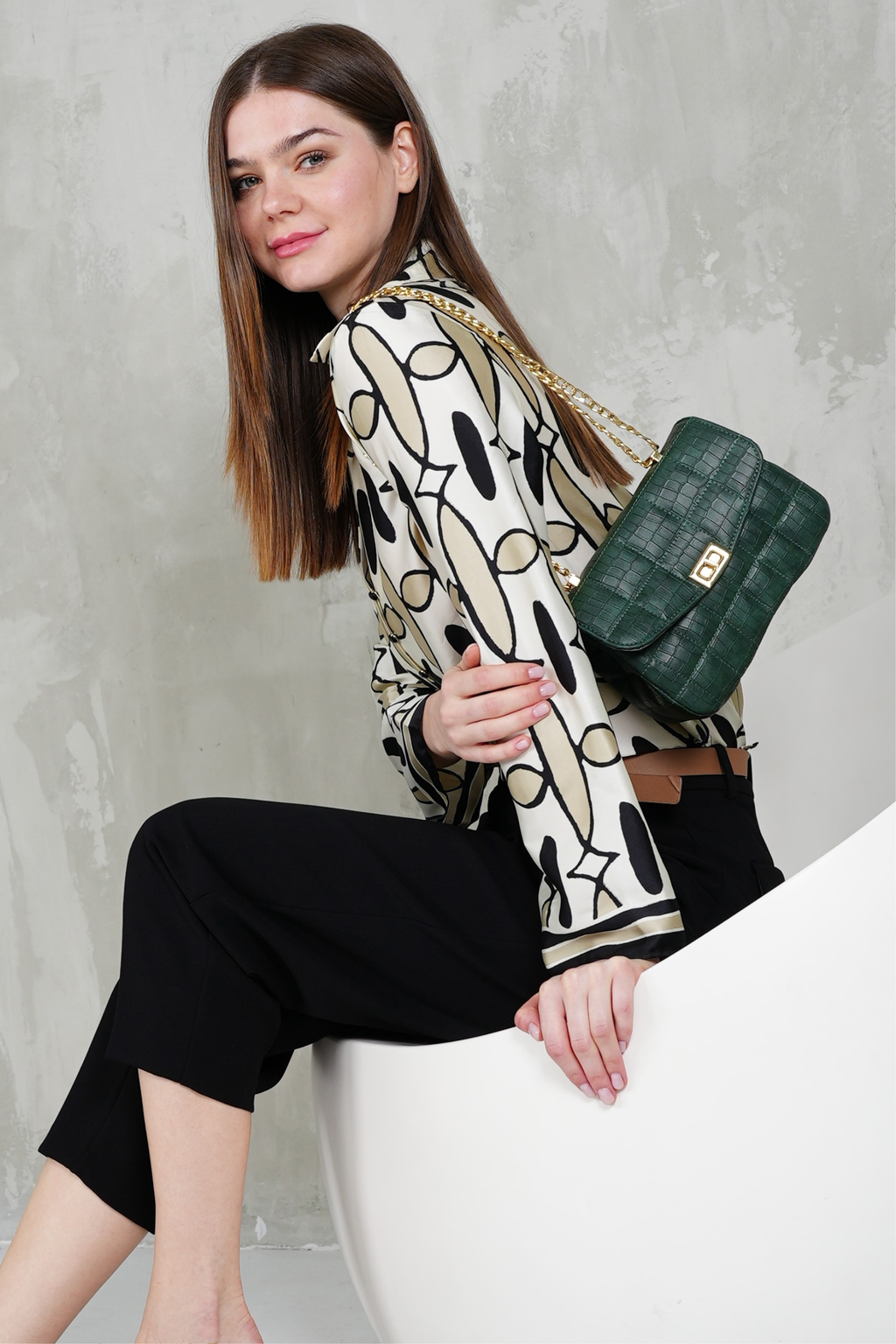 CROSS BODY BAG